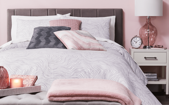Laila Ali Bed