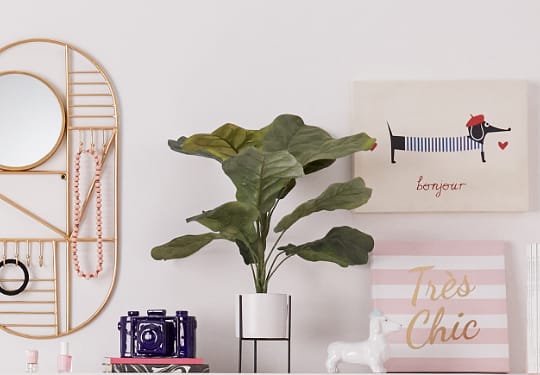 WALL DÉCOR