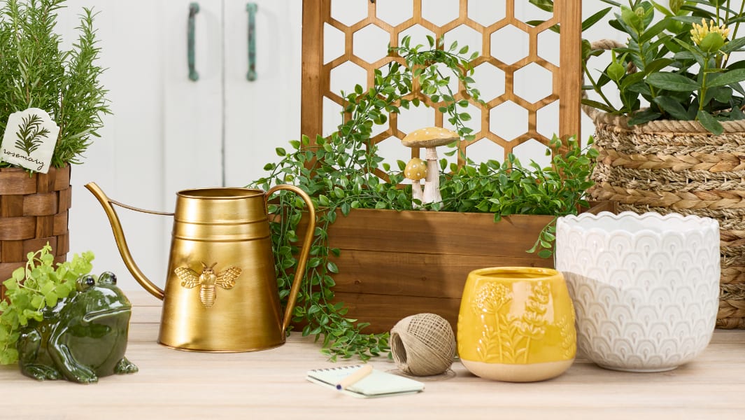 Outdoor Decor