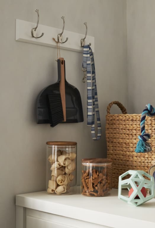 Wall Hooks & Memo Boards