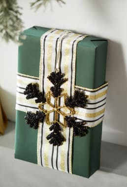 Christmas Gift Wrap, Wrapping Paper & Gift Bags
