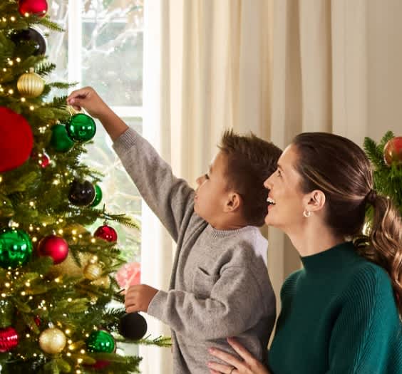 Christms Décor Buying Guide