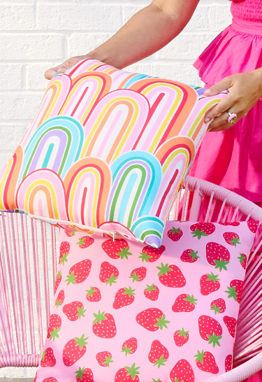 Outdoor Pillows ›