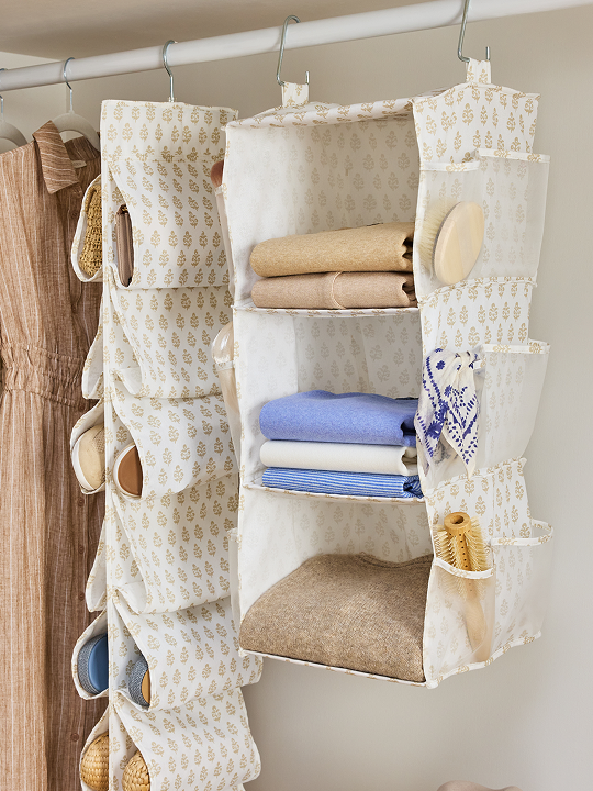 Dorm Closet Organization