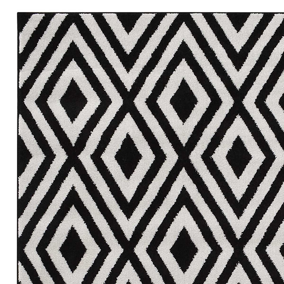 D532) Black & White Diamond Design Runner, 2x7