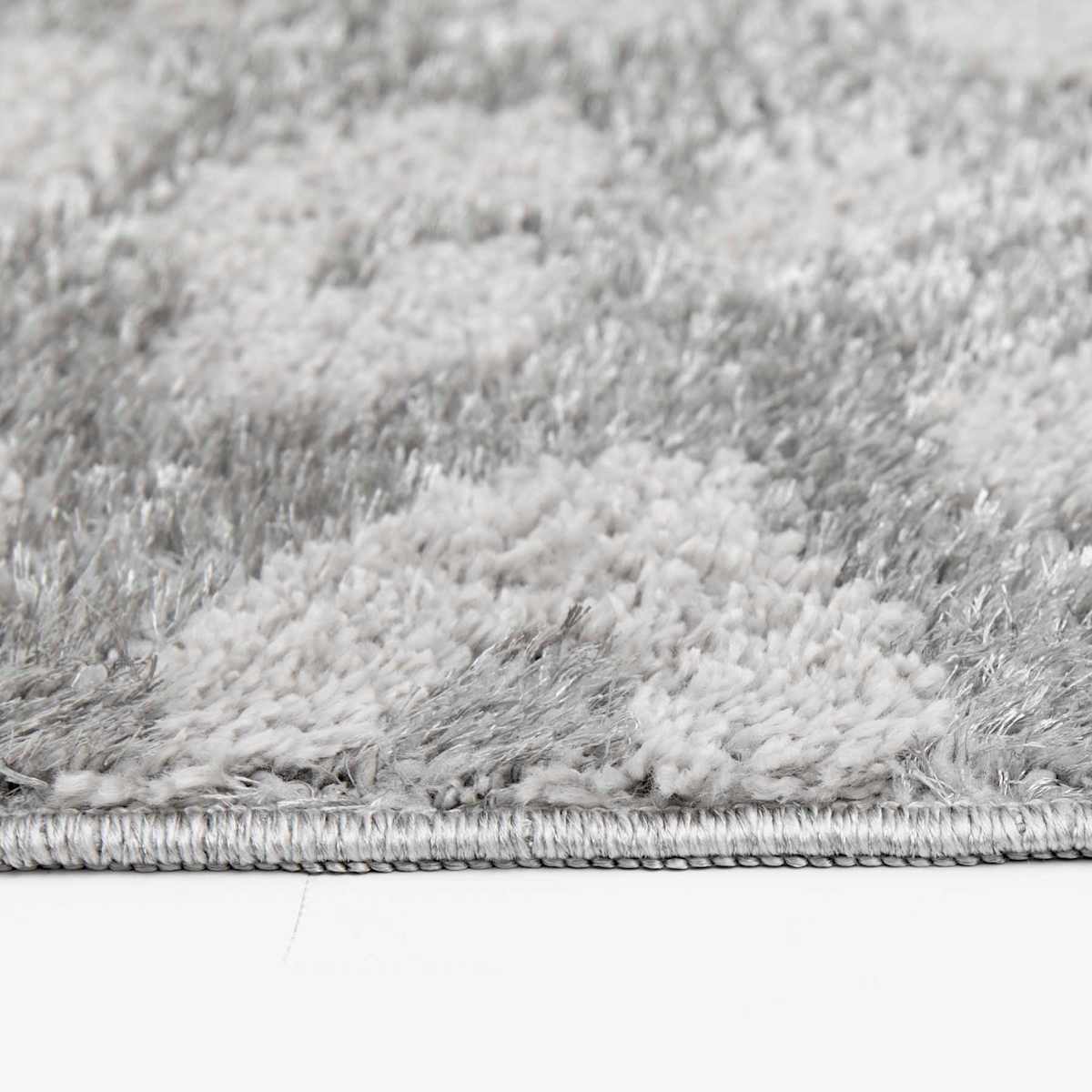 Fellicity Silver Leopard Print Accent Rug, 2x4