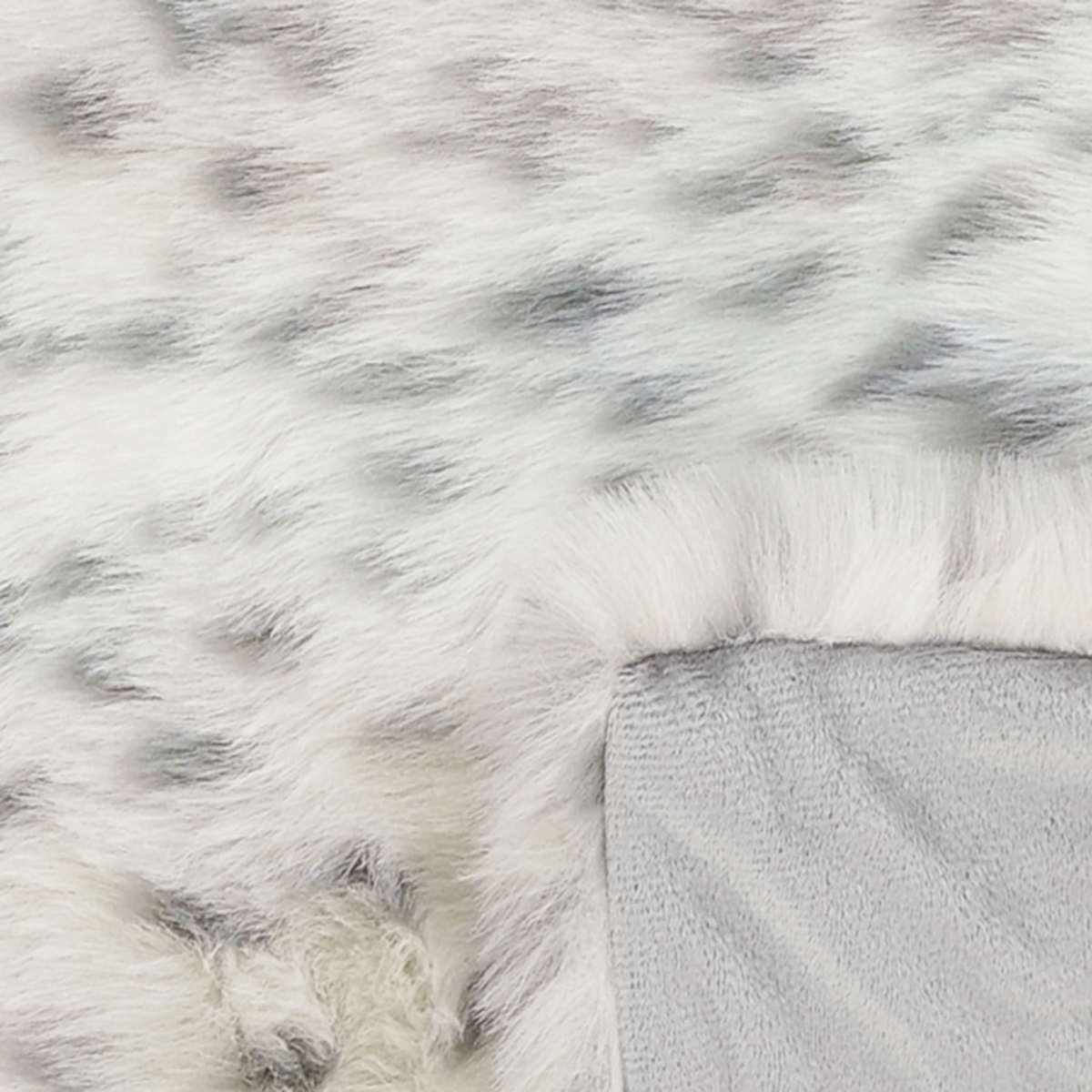Snow leopard faux fur blanket 2025