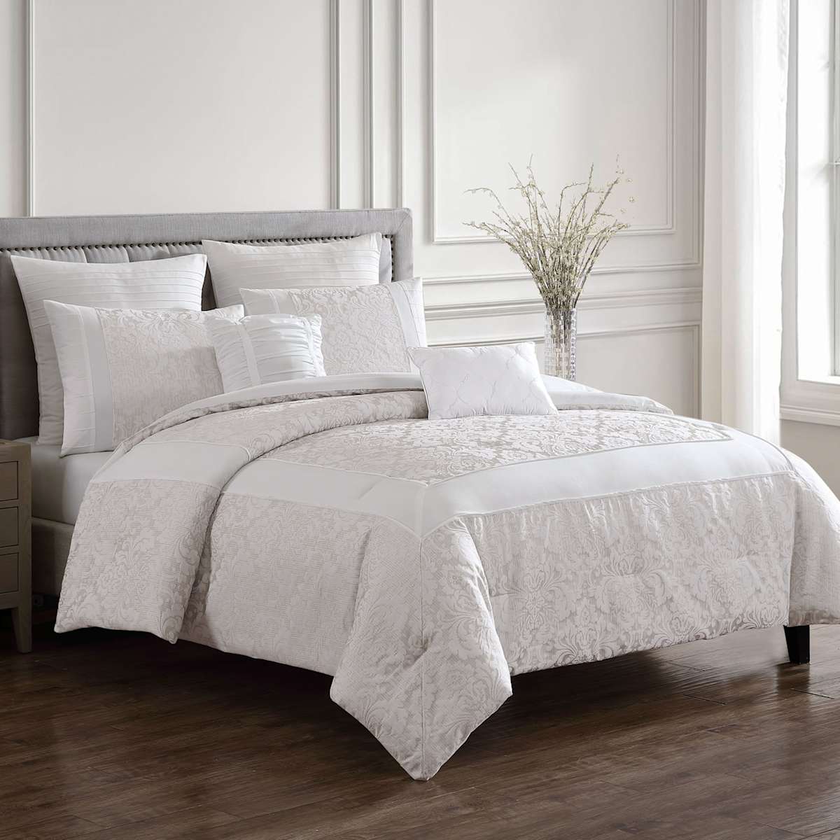 7 Piece Johana White Comforter Set Full Queen