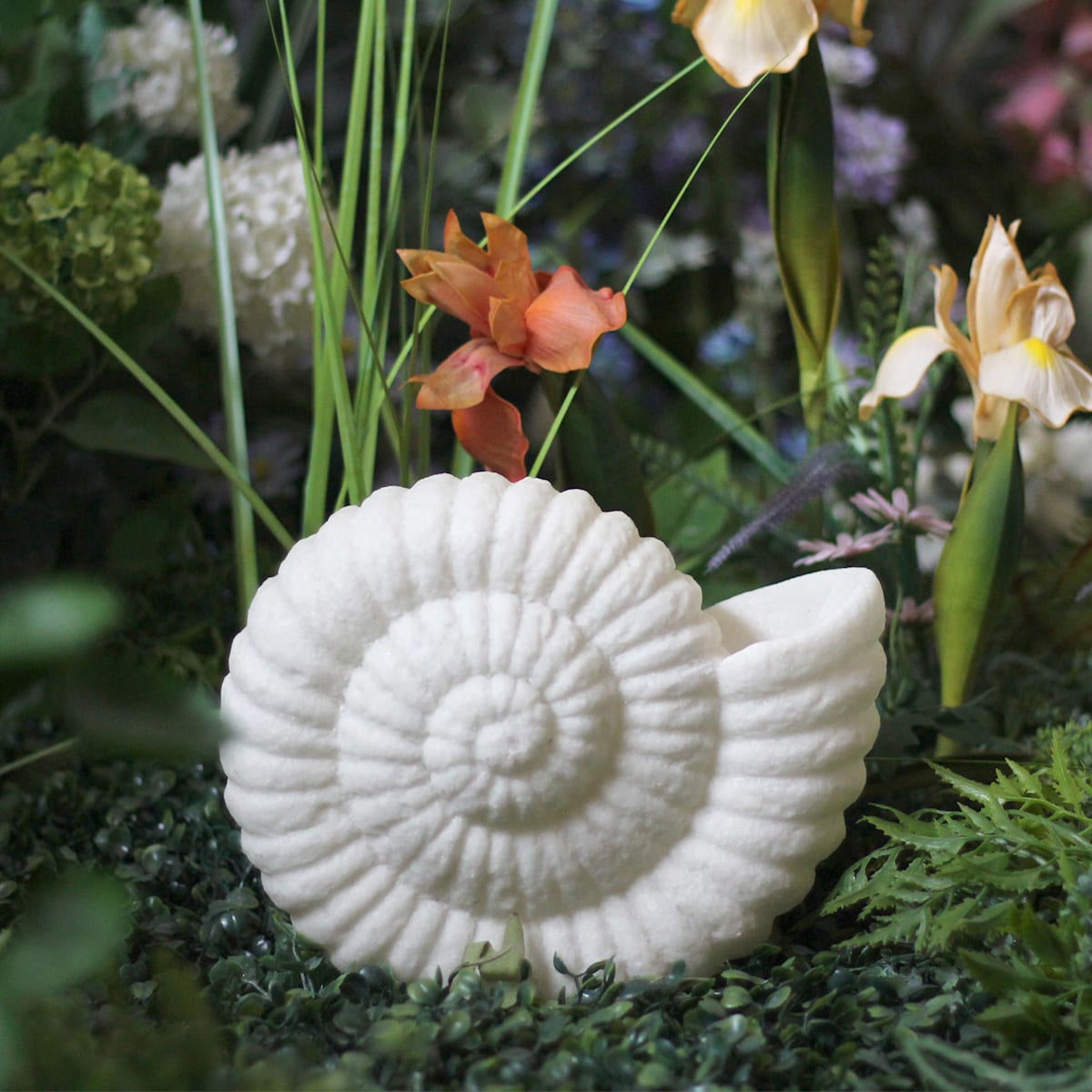 Ty Pennington Shell Sandstone Outdoor LED Garden Statue, 9