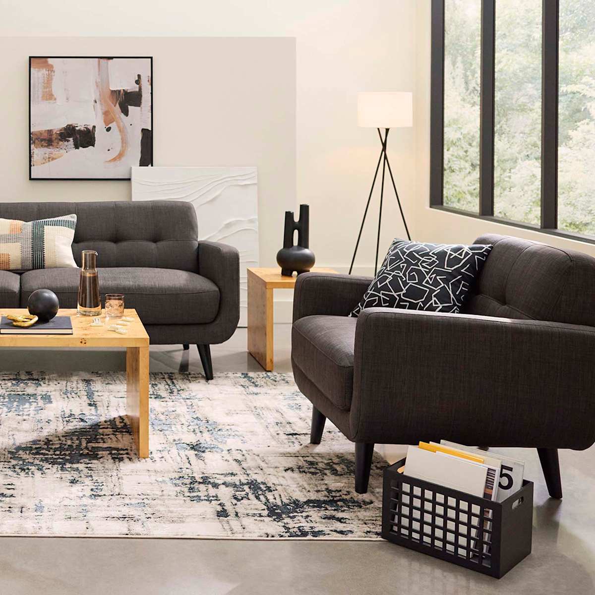 Dark grey tripod floor lamp 2025