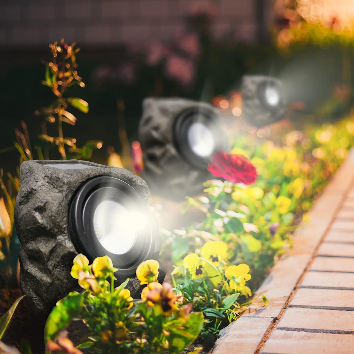 Rock solar spot lights top