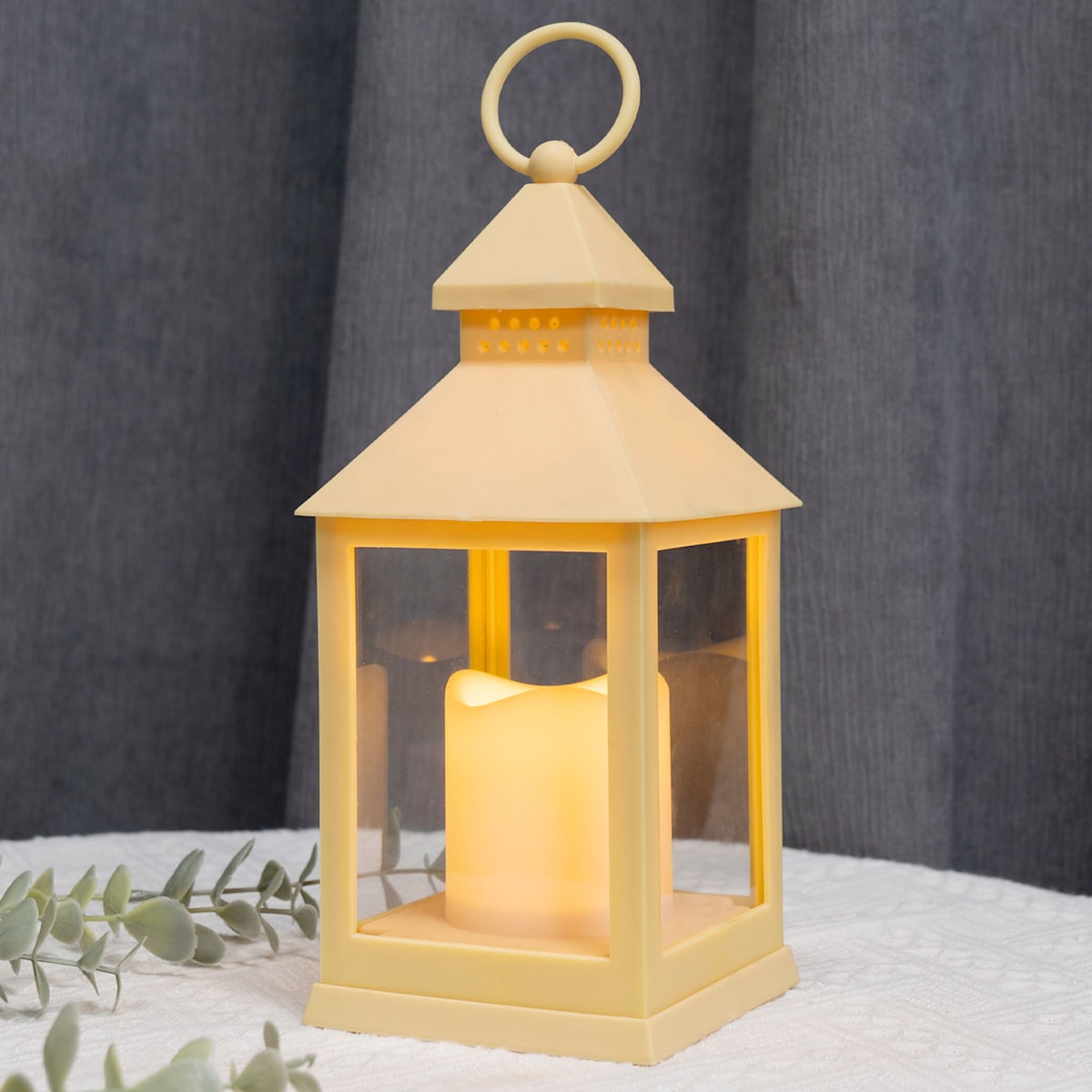 Outdoor lantern with timer hotsell