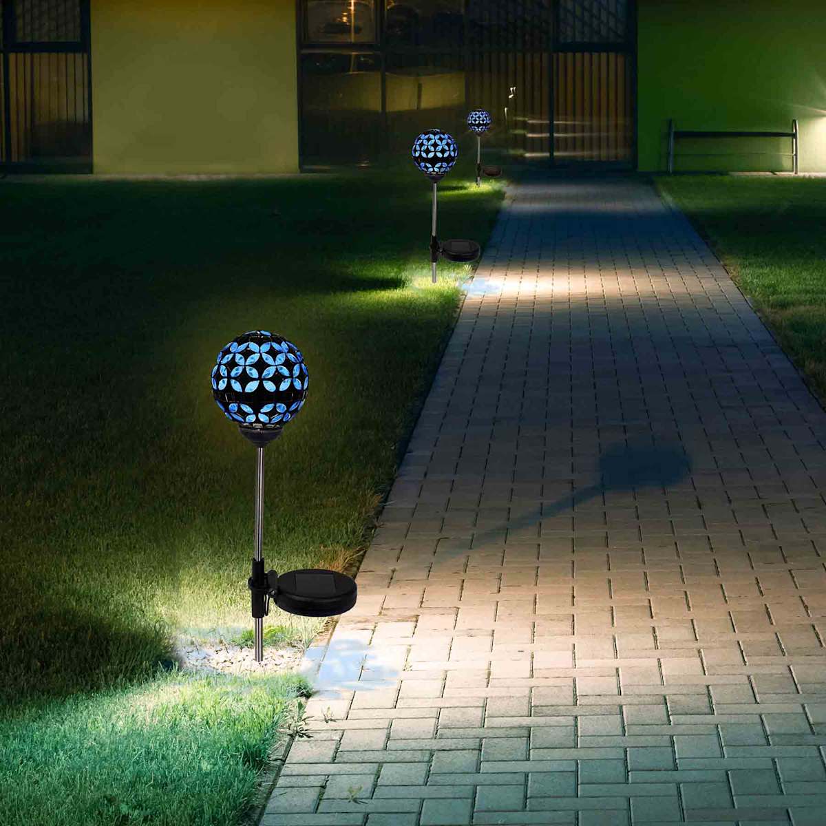 Solar globe path lights store