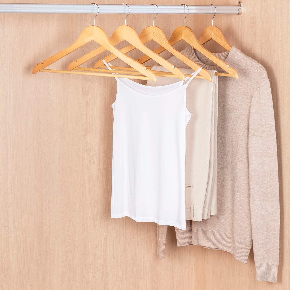 20 Piece Suit Hangers Natural Wooden At Home