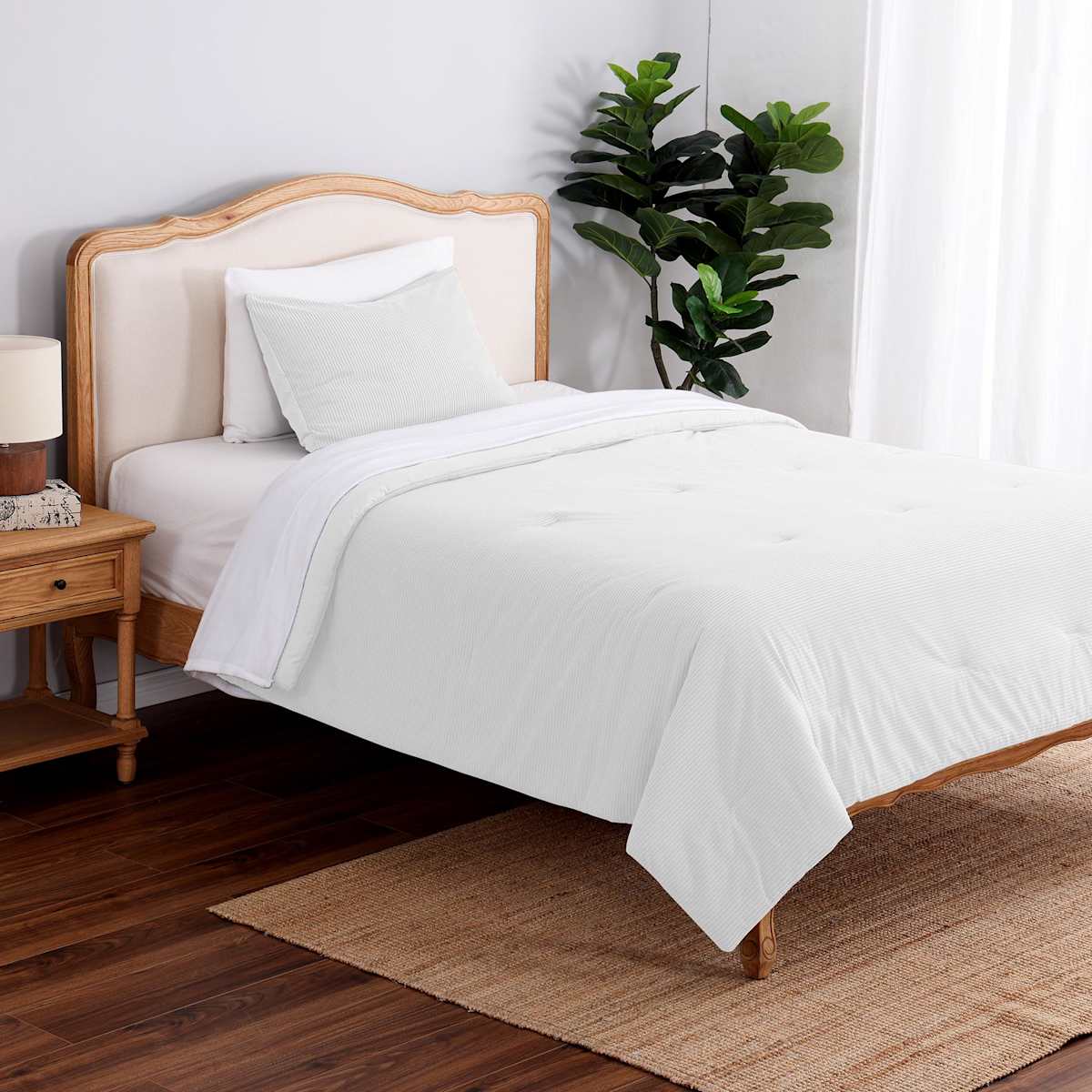 2 Piece White Plush Grid Comforter Set Twin Twin XL