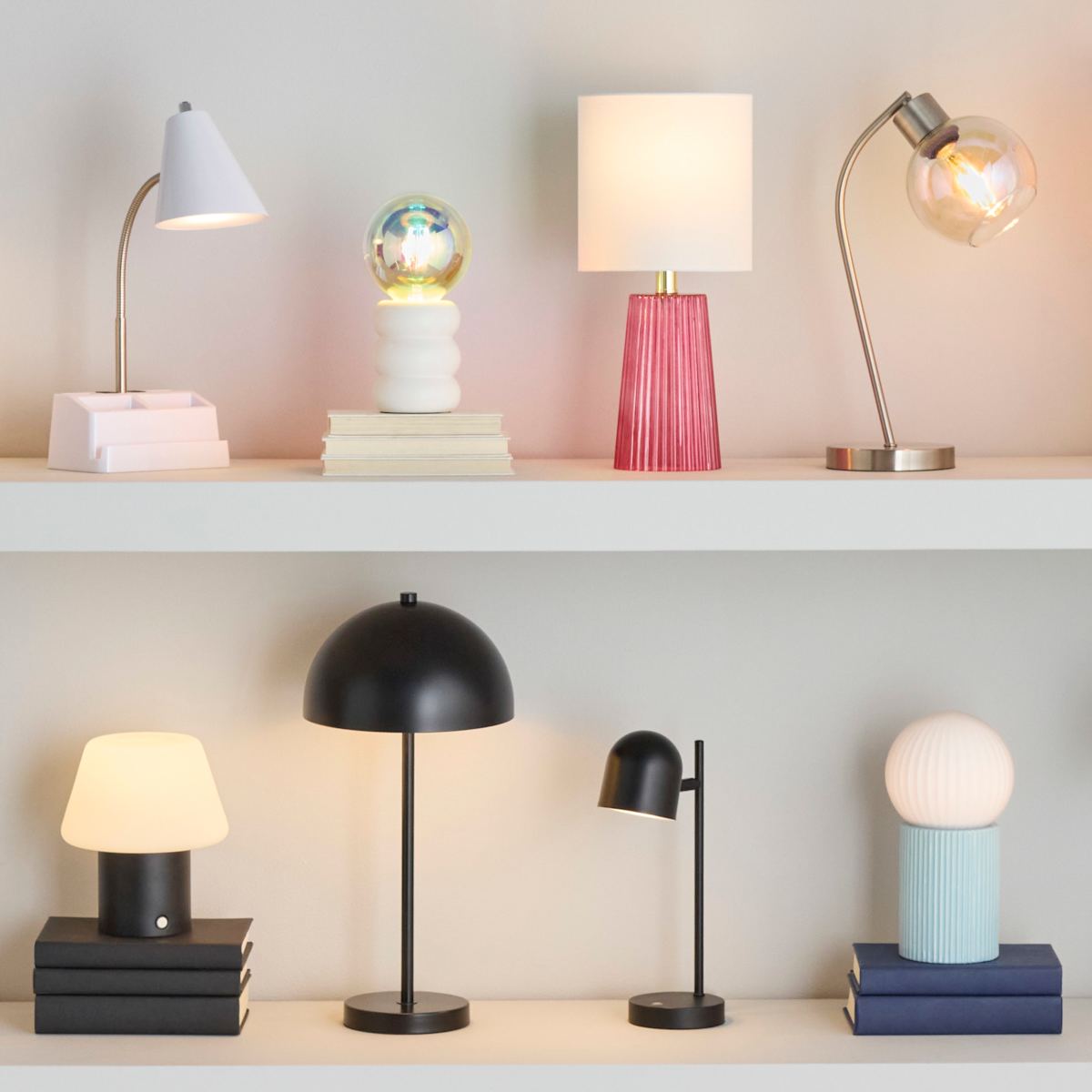 White Task Organizer Lamp, 16