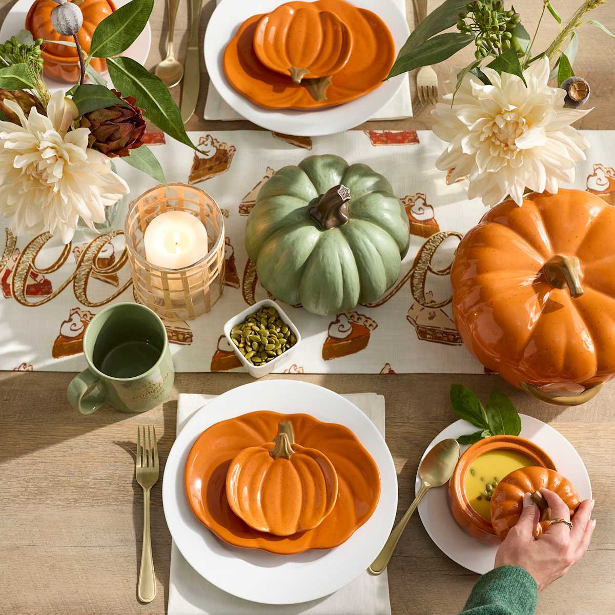 Pumpkin Shaped Ceramic Soup Bowl with Lid At Home
