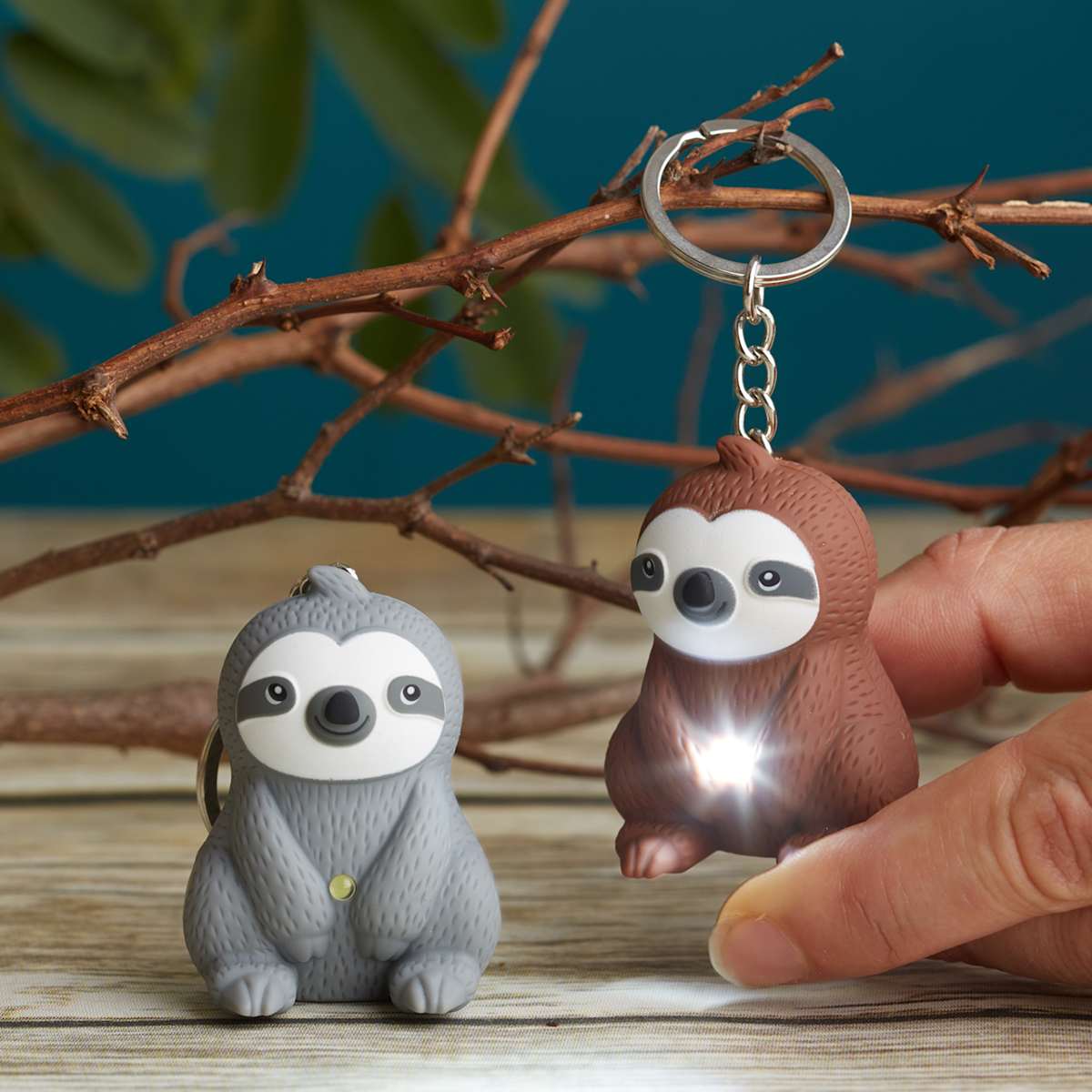 Led sloth light top