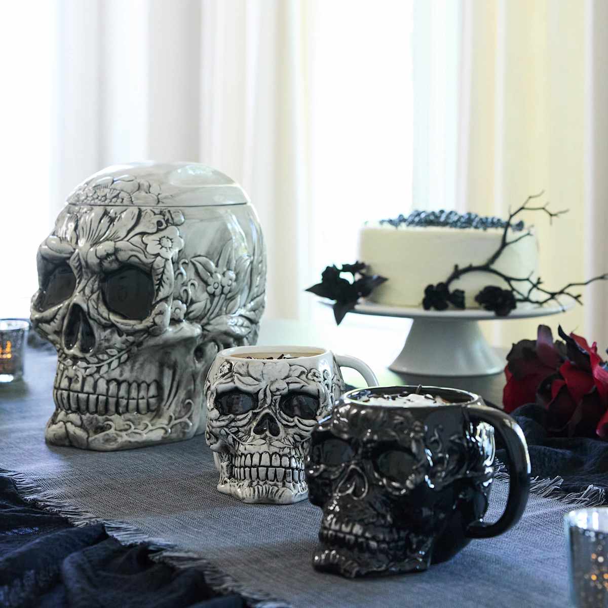 ZARA 　ZARA　メタルテーブル METAL COFFEE TABLE - Black | ZARA United States