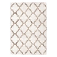 (C162) Windsor White Quatrefoil Shag Area Rug, 5x7
