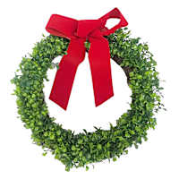 Green Christmas Boxwood Wreath, 15"