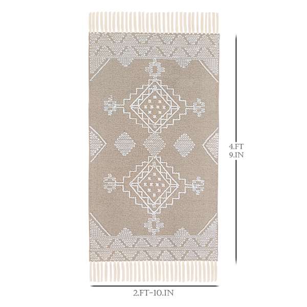 (B710) Found & Fable Goa Tan Medallion Accent Rug, 3x5