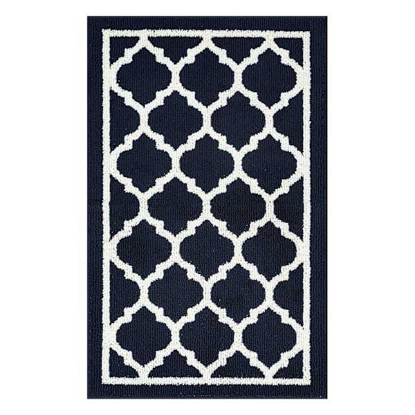 Julia Navy Quatrefoil Washable Tufted Accent Rug, 26x44