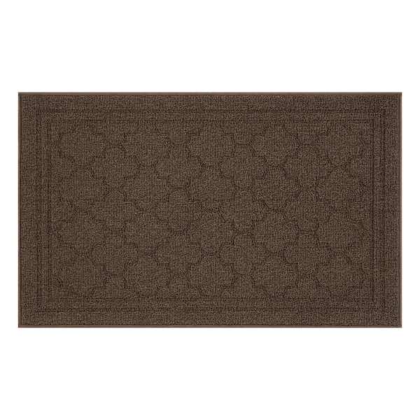 Stella Brown Quatrefoil Washable Tufted Accent Rug, 30x48
