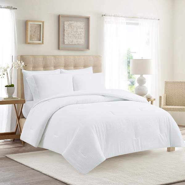 Cute white comforter twin xl top