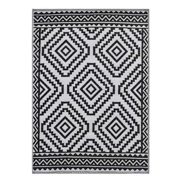 Black Diamond Design Plastic Outdoor Area Rug, 5x7