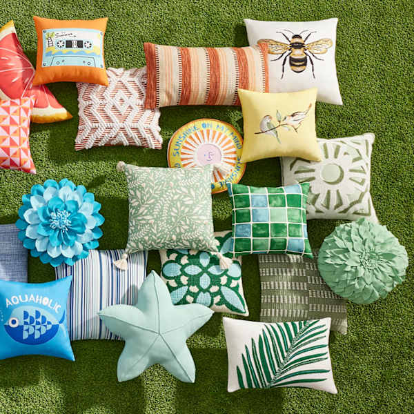 Embroidered bee pillow outlet