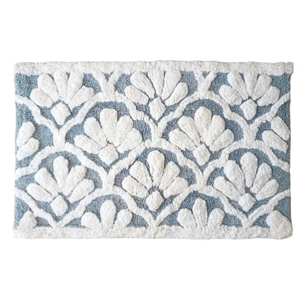 Providence Light Blue Shell Bath Rug, 20x30
