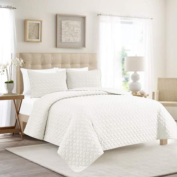 Found & Fable 3-Piece White Washed Microfiber Quilt Set, Full/Queen