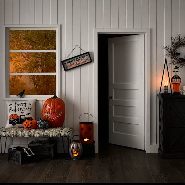 Happy Haunting Giant Jack-o'-Lantern Wall Plaque, 22.8"