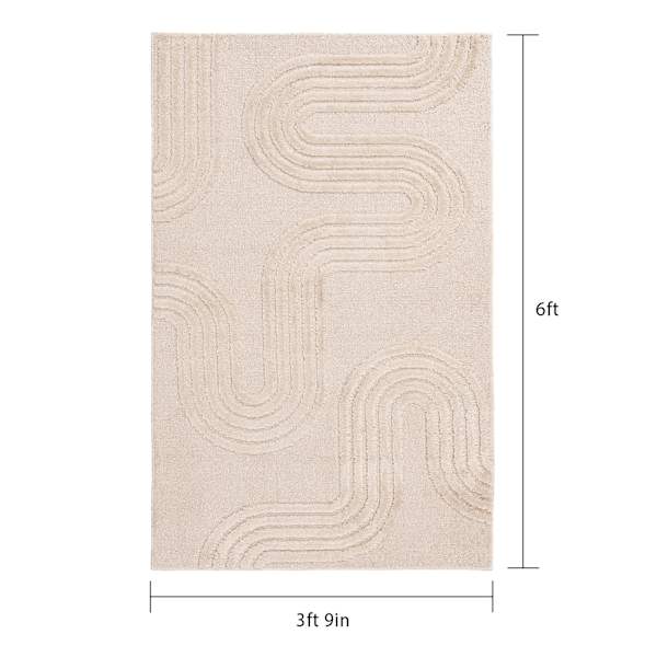 White Tufted Accent Rug, 4x6