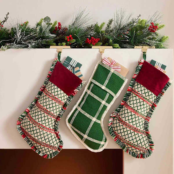 Homespun Red Stocking & Garland 7-Piece Set