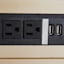 Gold USB C-table