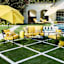 Ombre Yellow Egg Outdoor Planter, Small