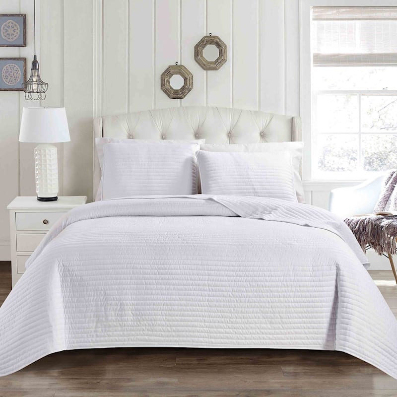 3Piece White Striped Quilt Set, King