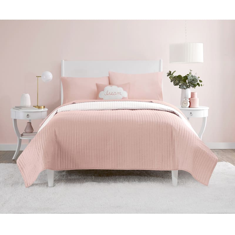 Solid Pink Quilt, Twin