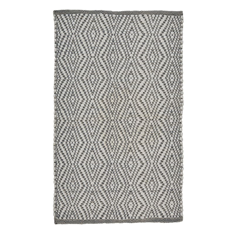 Light Grey & White Diamond Design Accent Rug, 20x34