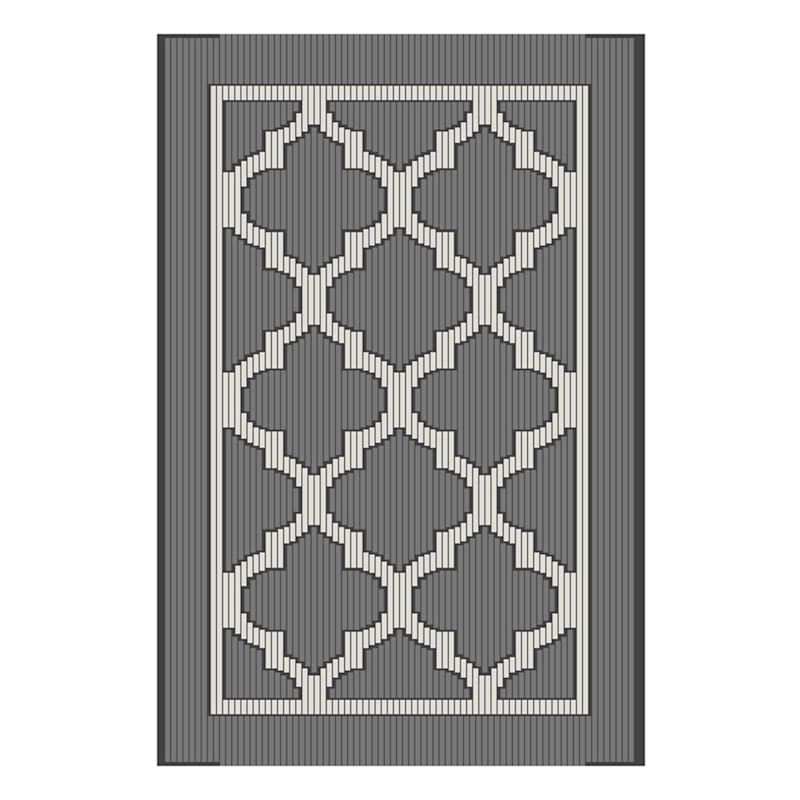 Gray & White Geometric Accent Rug, 20x30