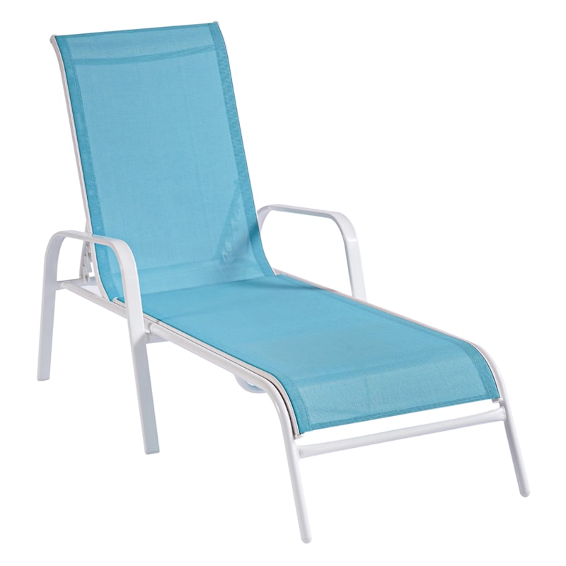White plastic outdoor deals chaise lounge chairs