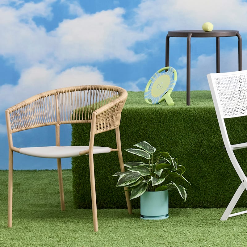Natural wicker shop outdoor chairs